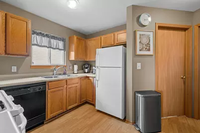 3029  25th St, Kenosha, WI 53144 - Photo 8