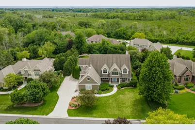 N74W16173  Stonewood Dr, Menomonee Falls, WI 53051 - Photo 46