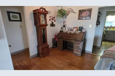 8914 W Stuth Ave, West Allis, WI 53227 - Photo 10