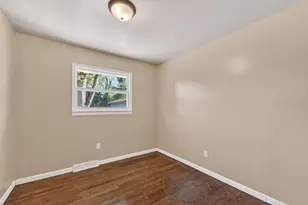 4200 Maryland Ave, Racine, WI 53405 - Photo 14