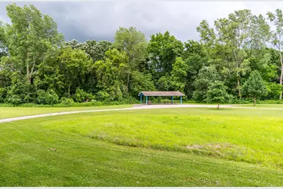1578  Young Dr, Onalaska, WI 54650 - Photo 38