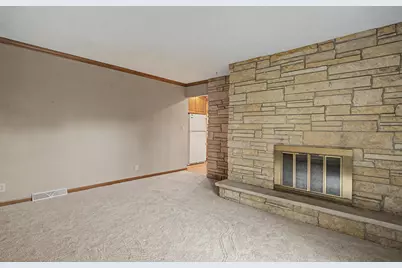 1578  Young Dr, Onalaska, WI 54650 - Photo 14