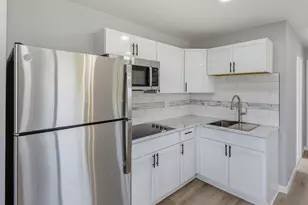 163 S 61st St, Milwaukee, WI 53214 - Photo 12