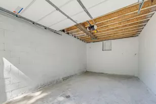 163 S 61st St, Milwaukee, WI 53214 - Photo 32