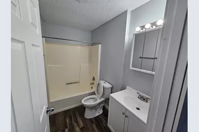 514  10th St, La Crosse, WI 54601 - Photo 8