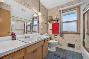 5319 Wright Ave, Racine, WI 53406 - Photo 20