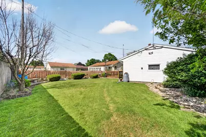 5319  Wright Ave, Racine, WI 53406 - Photo 4