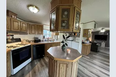7136  Tannery Rd #19, Two Rivers, WI 54241 - Photo 12