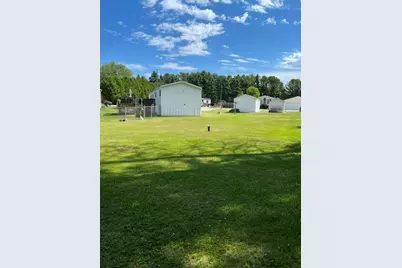 7136  Tannery Rd #19, Two Rivers, WI 54241 - Photo 6