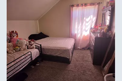 913 S 21st St, Manitowoc, WI 54220 - Photo 8