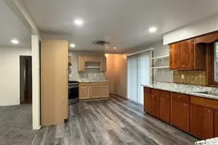 W191S7509 Richdorf Dr, Muskego, WI 53150 - Photo 12