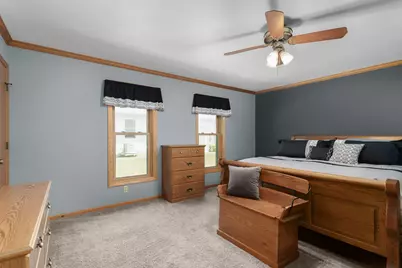 706  Woodbridge Trl, Watertown, WI 53094 - Photo 16