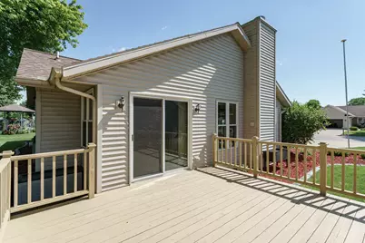 706  Woodbridge Trl, Watertown, WI 53094 - Photo 4