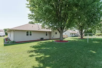 706  Woodbridge Trl, Watertown, WI 53094 - Photo 38