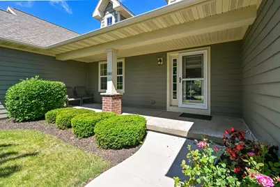 1986  Blue Spruce Ct, Port Washington, WI 53024 - Photo 2