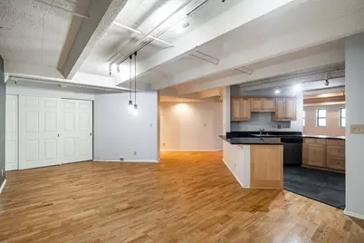 270 E Highland Ave #916, Milwaukee, WI 53202 - Photo 20