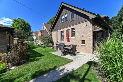 2629 N 67th St, Wauwatosa, WI 53213 - Photo 32