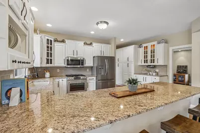 S94W31694  Gena Dr, Mukwonago, WI 53149 - Photo 10