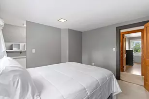 18905 W Linnie Lac Pl, New Berlin, WI 53146 - Photo 18