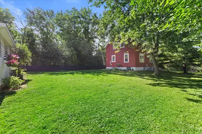 18905 W Linnie Lac Pl, New Berlin, WI 53146 - Photo 30