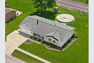 501  Davis St, Elkhorn, WI 53121 - Photo 24