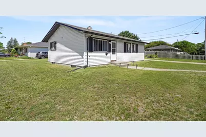 8456  17th Ave, Kenosha, WI 53143 - Photo 32