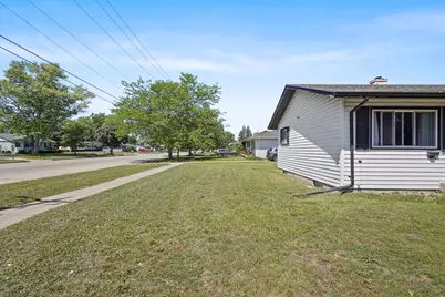 8456  17th Ave, Kenosha, WI 53143 - Photo 34