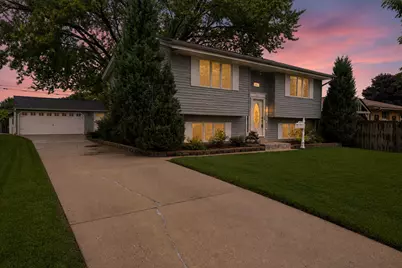 1551 W Goldcrest Ave, Milwaukee, WI 53221 - Photo 24