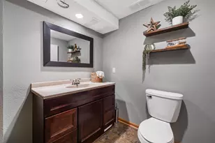 1446 Mulberry St, Hartford, WI 53027 - Photo 26