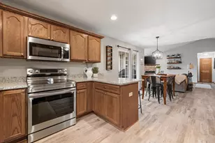 1446 Mulberry St, Hartford, WI 53027 - Photo 8