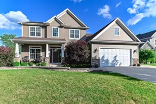 1433 Isabel Ln, Burlington, WI 53105 - Photo 4