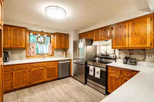 3278 S Acredale Ct, New Berlin, WI 53151 - Photo 12