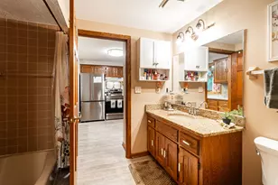 3278 S Acredale Ct, New Berlin, WI 53151 - Photo 16