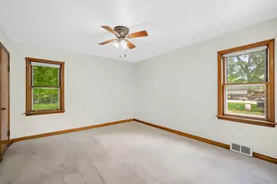 4329 S 47th St, Greenfield, WI 53220 - Photo 10