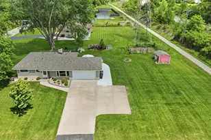 11610 W Sunnybrook Rd, Franklin, WI 53132 - Photo 30