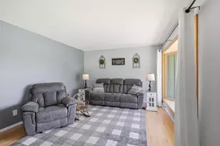 11610 W Sunnybrook Rd, Franklin, WI 53132 - Photo 6