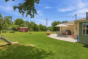 11610 W Sunnybrook Rd, Franklin, WI 53132 - Photo 4