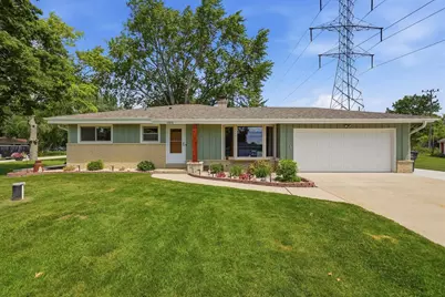 11610  Sunnybrook Rd, Franklin, WI 53132 - Photo 1