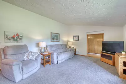 S43W36805  Laak Ln, Ottawa, WI 53118 - Photo 4