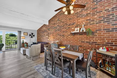33  Lausanne Ct #33-06, Geneva, WI 53147 - Photo 8