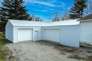 406 S College Ave, Fox Lake, WI 53933 - Photo 2