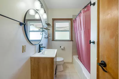 5511 N 12th St, Milwaukee, WI 53209 - Photo 8