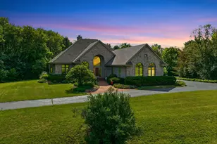 W291S5279 Ridgefield Rd, Genesee, WI 53189 - Photo 1