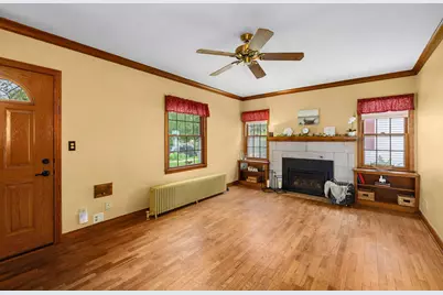 637  23rd St, La Crosse, WI 54601 - Photo 4