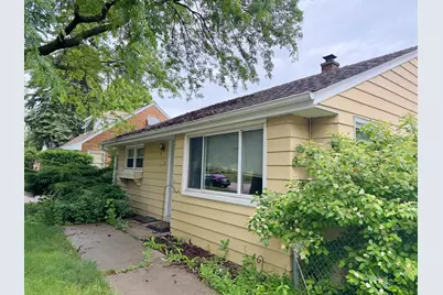 2126 N 115th St, Wauwatosa, WI 53226 - Photo 4