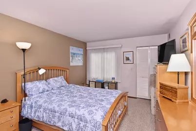 2101 W Good Hope Rd #111, Glendale, WI 53209 - Photo 18