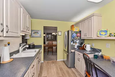 2101 W Good Hope Rd #111, Glendale, WI 53209 - Photo 14