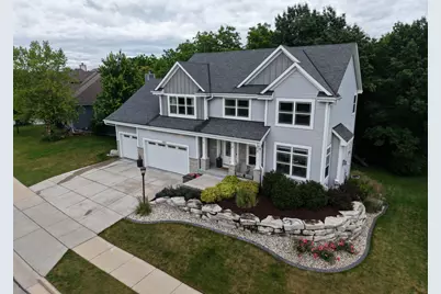 2001  Coldwater Creek Dr, Waukesha, WI 53188 - Photo 60