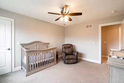 2001  Coldwater Creek Dr, Waukesha, WI 53188 - Photo 34