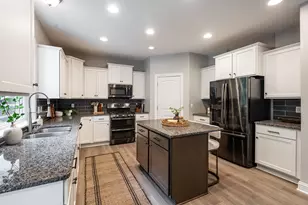 2001 Coldwater Creek Dr, Waukesha, WI 53188 - Photo 18